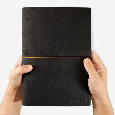 Corkor-A4-Cork-Portfolio-Black-hand #color_black