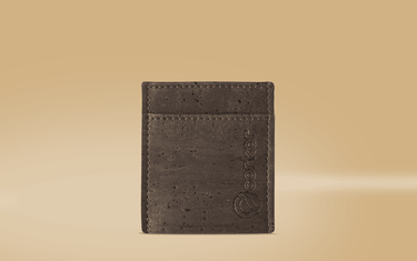 Front Pocket Wallets: 10 Reasons to Go Lighter | Corkor