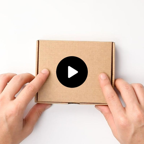 Unboxing of the Bifold Wallet for Men. #color_light-brown